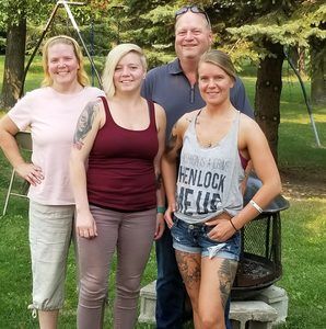 Meet your Posher, Carla